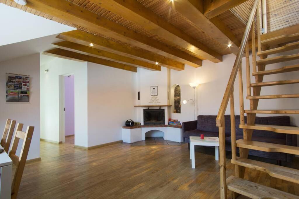Private Sauna & 4 Bedrooms Old Town Rooftop Apartment 빌뉴스 외부 사진